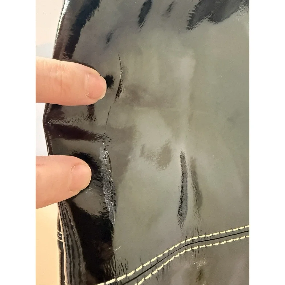 Dooney‎ & Bourke Black Patent Leather Medium Hobo Shoulder Bag Zip Pocket Nice